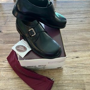 Footprints by Birkenstock. Black leather.